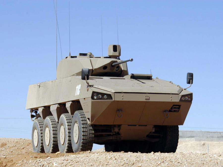  Patria AMV 8x8 with Denel LCT 30 2006 года  (фото 2 из 2)